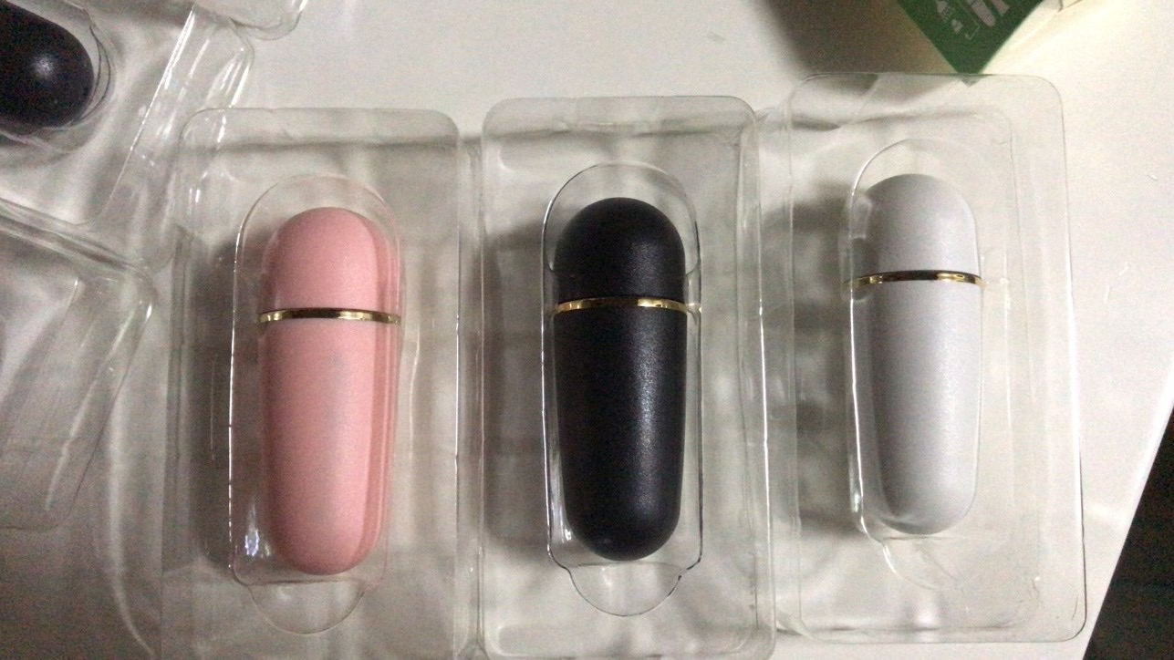 Volcanic Stone Face Oil Absorbing Roller