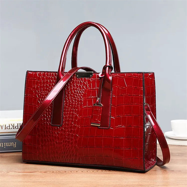 ChicCroc Haven | Stylish Women's Handbags Collection